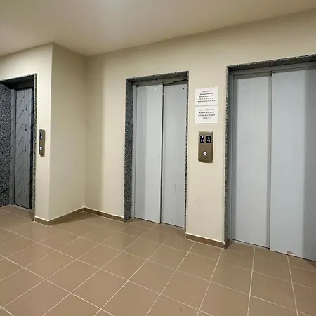 Arena Mall Galleria View And Securities Parking2 דירה בורגאס