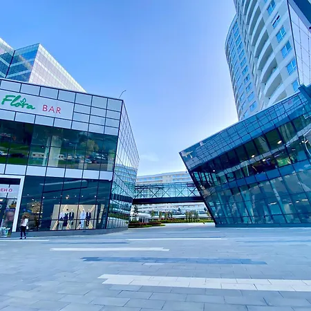 Arena Mall Galleria View And Securities Parking2 דירה
