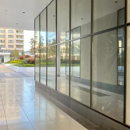 Arena Mall Galleria View And Securities Parking2 דירה בורגאס